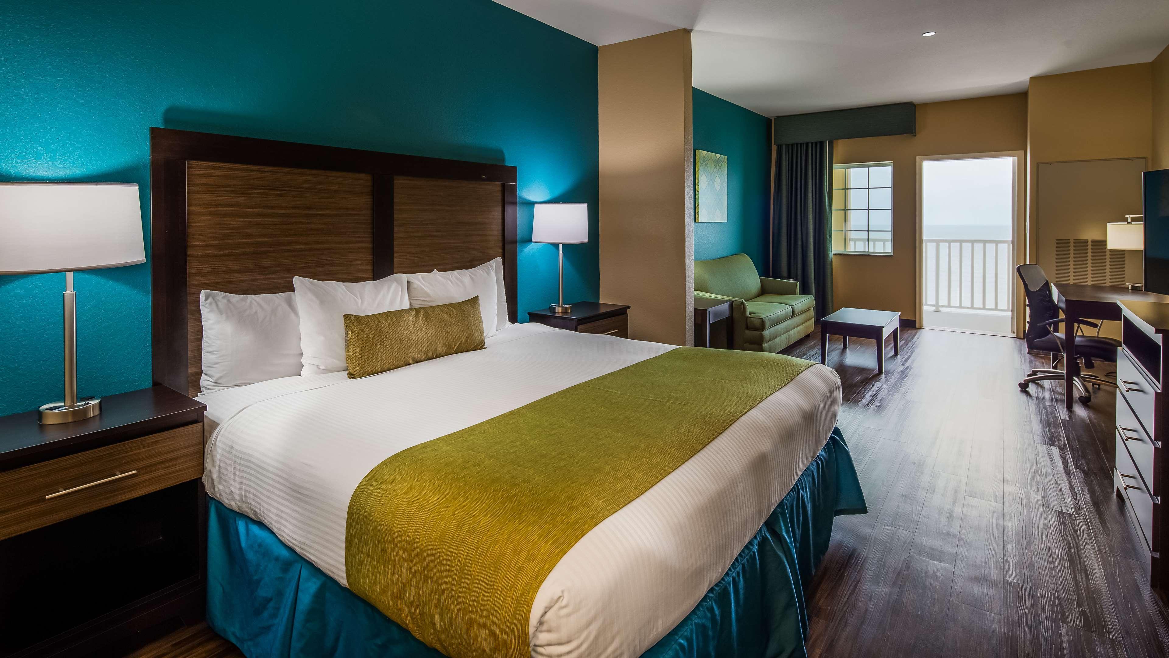 Best Western Plus Galveston Suites Exterior photo
