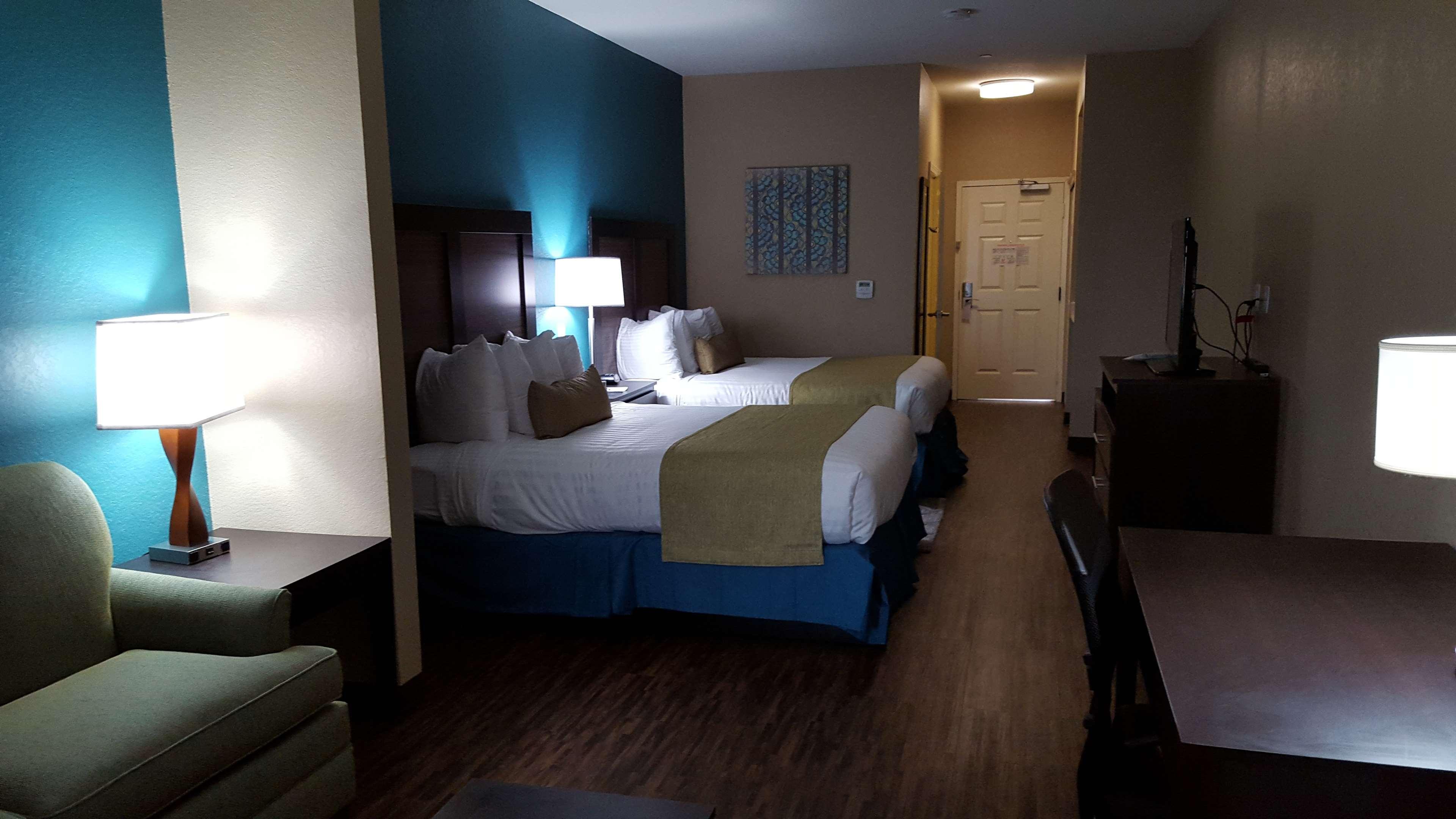 Best Western Plus Galveston Suites Exterior photo
