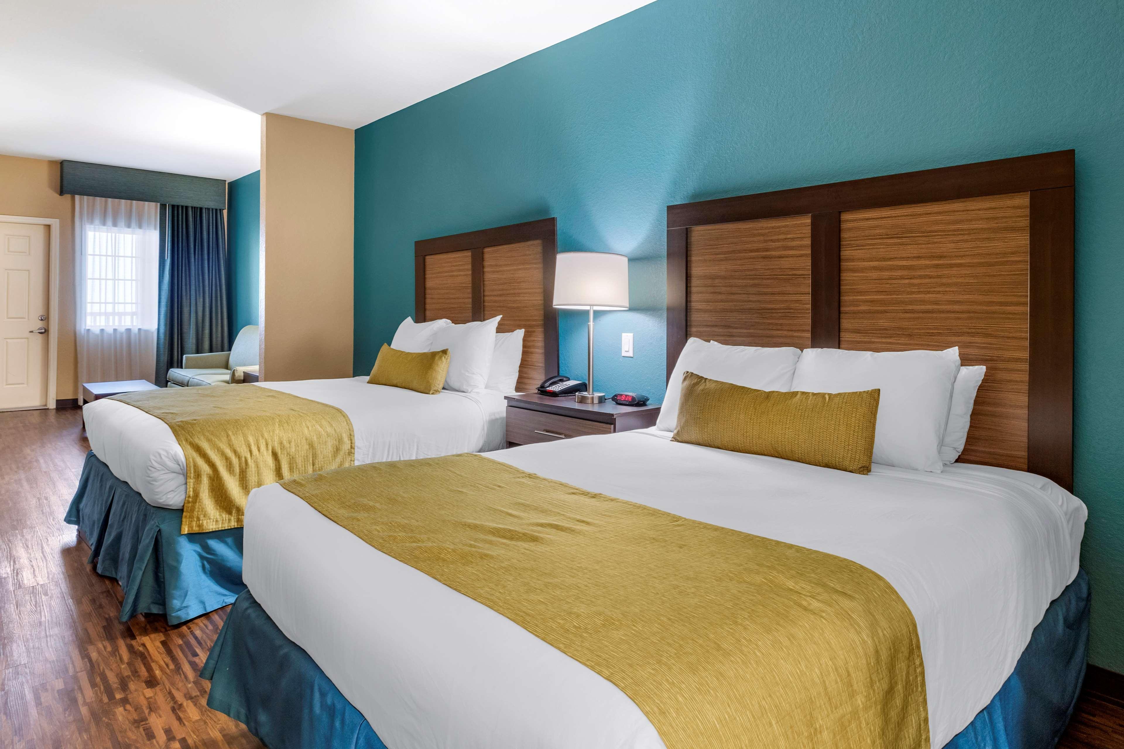 Best Western Plus Galveston Suites Exterior photo