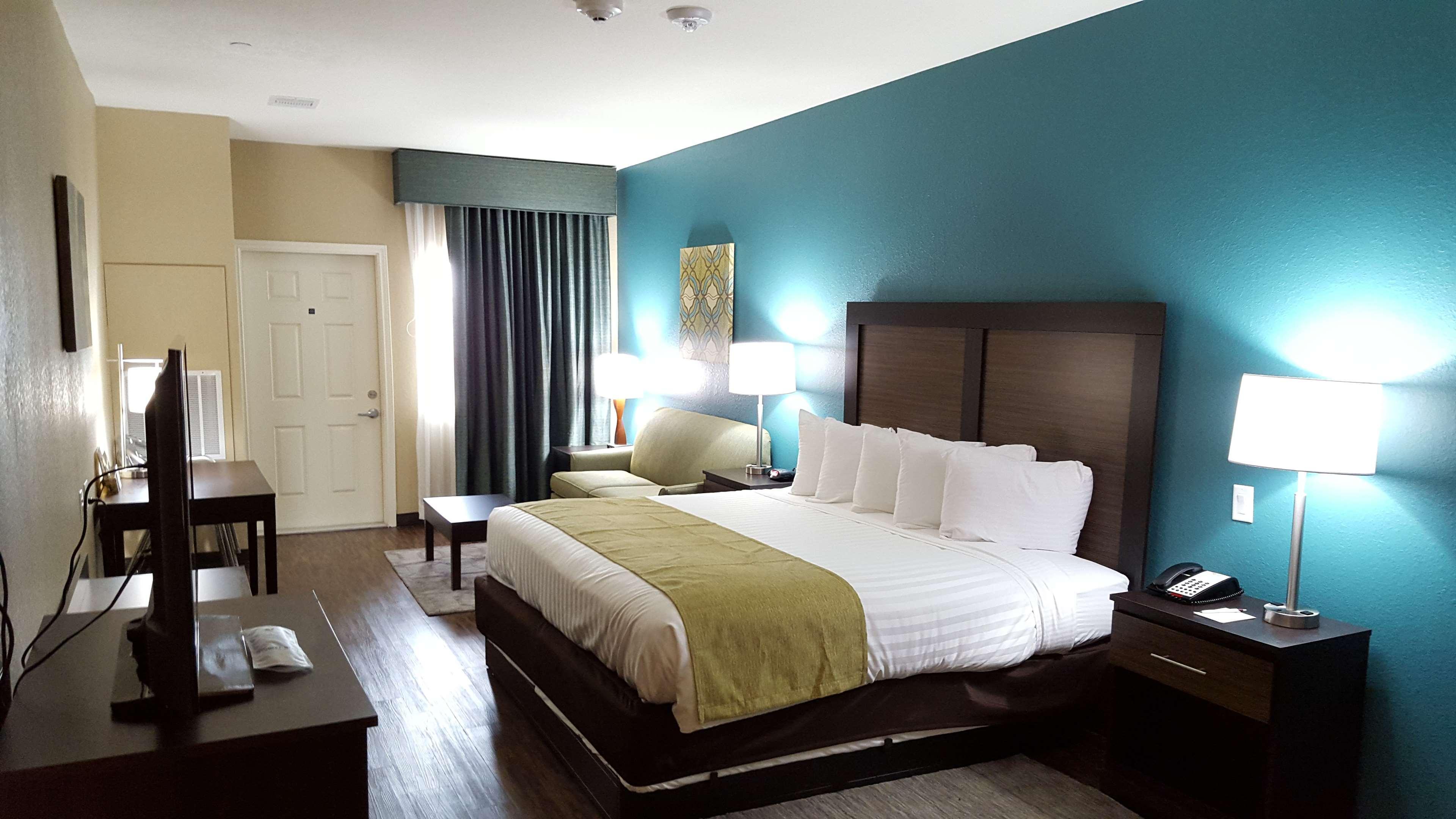 Best Western Plus Galveston Suites Exterior photo