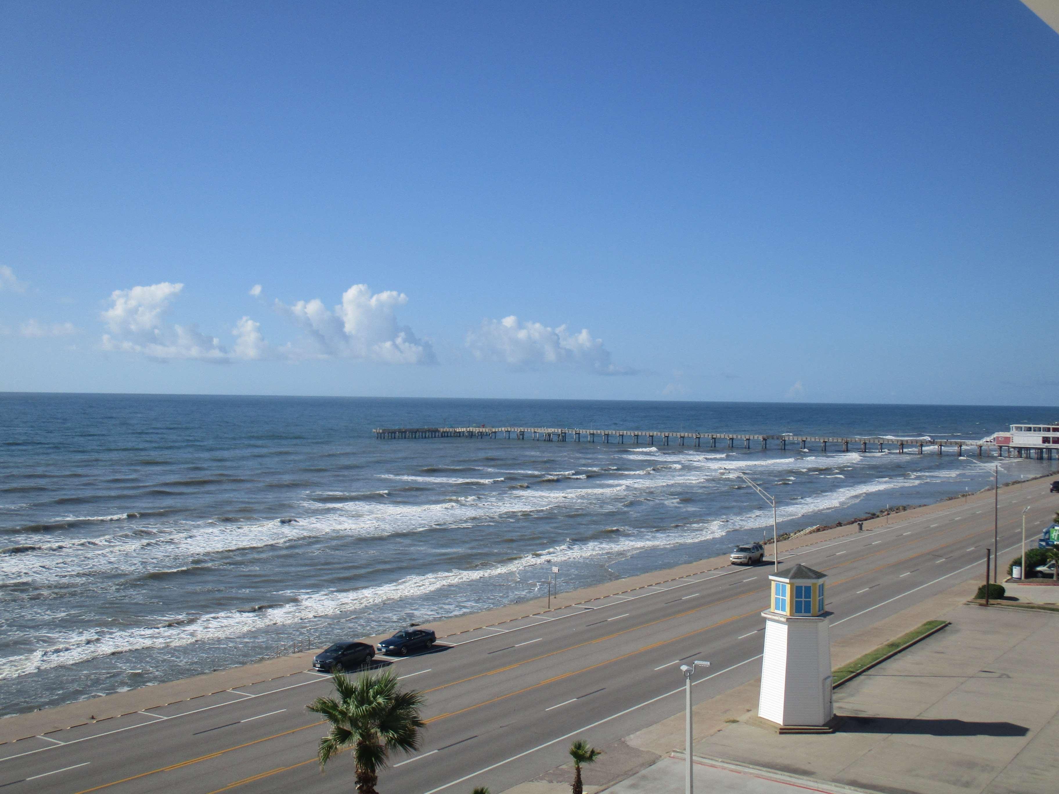 Best Western Plus Galveston Suites Exterior photo