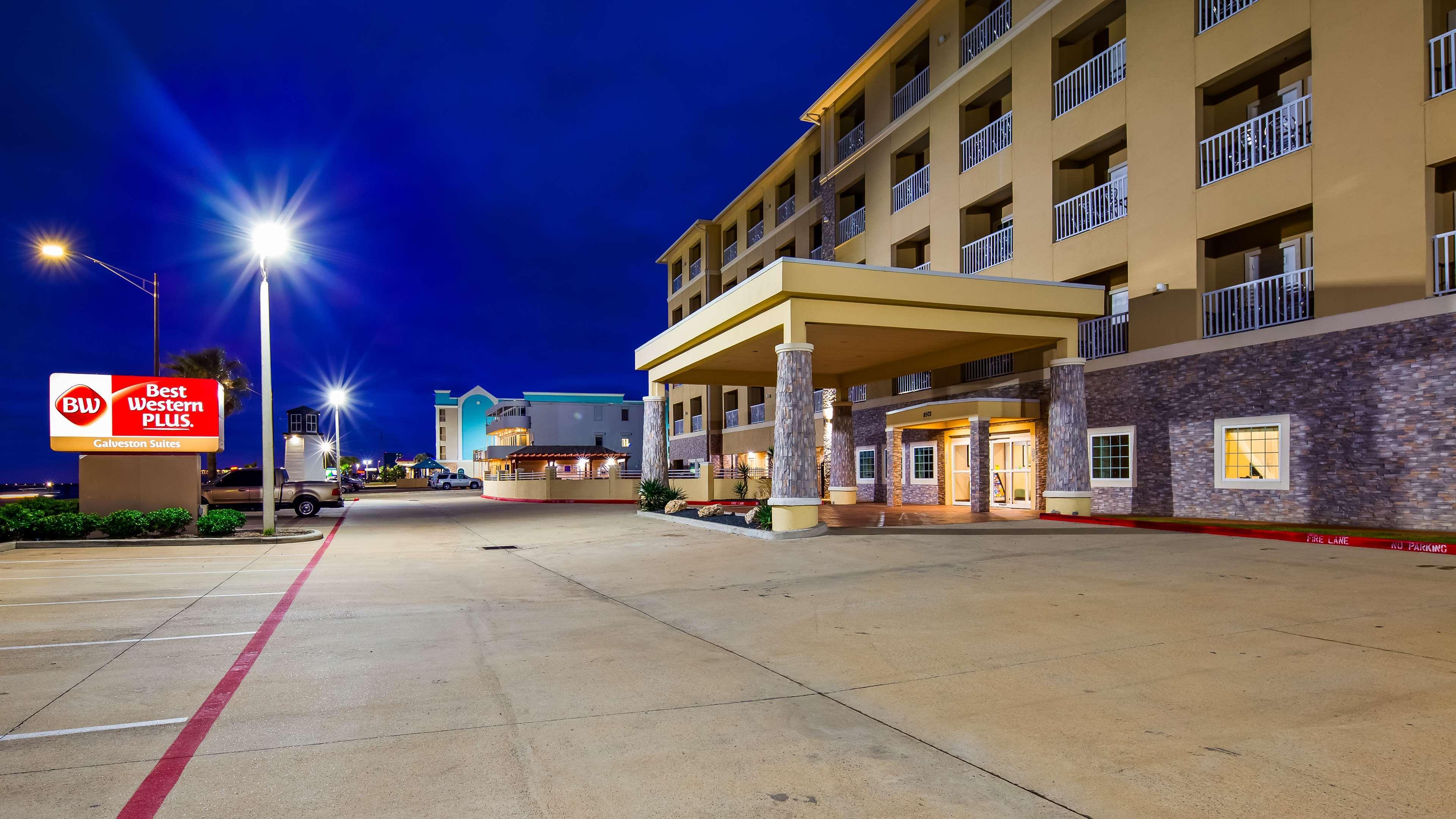 Best Western Plus Galveston Suites Exterior photo