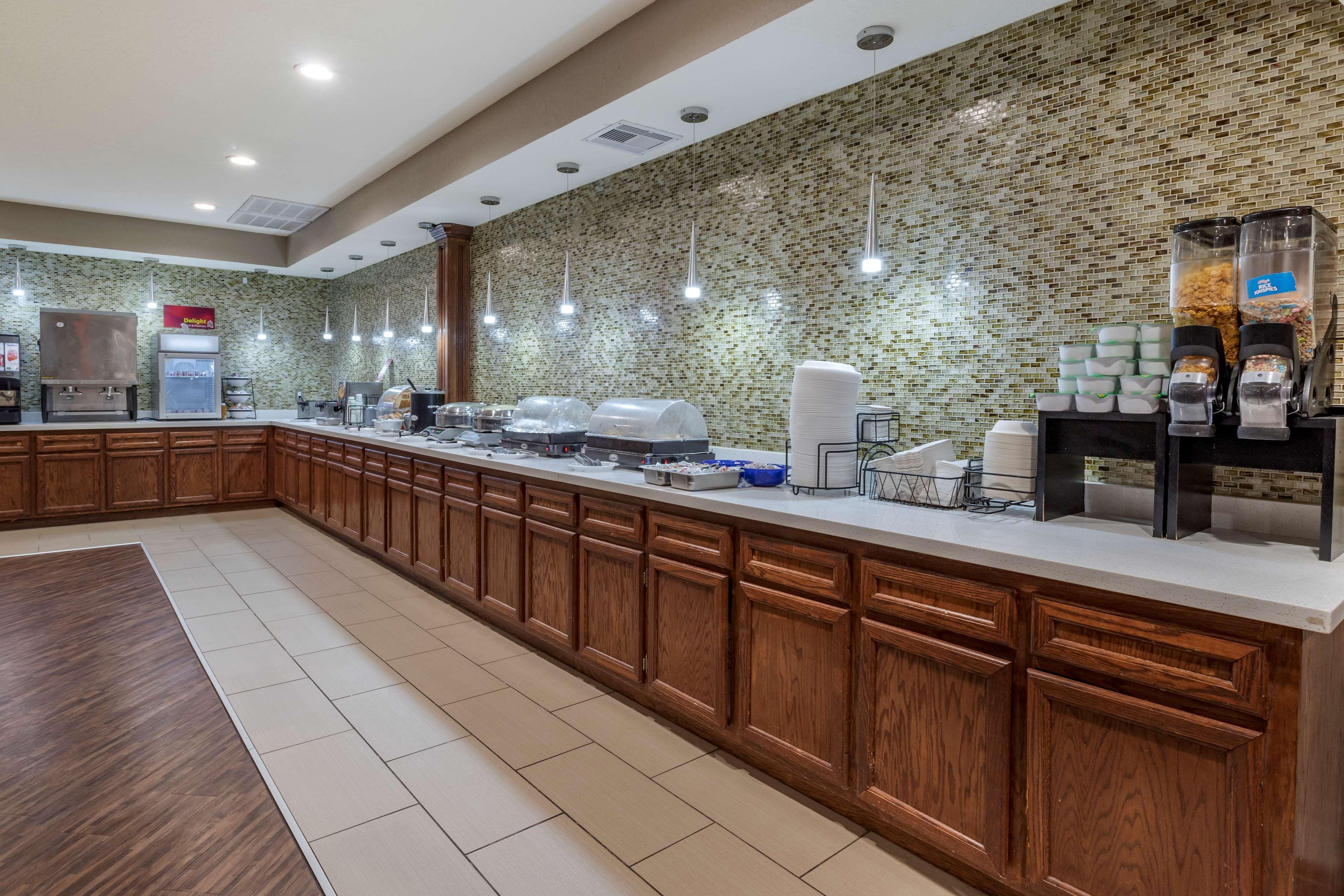 Best Western Plus Galveston Suites Exterior photo