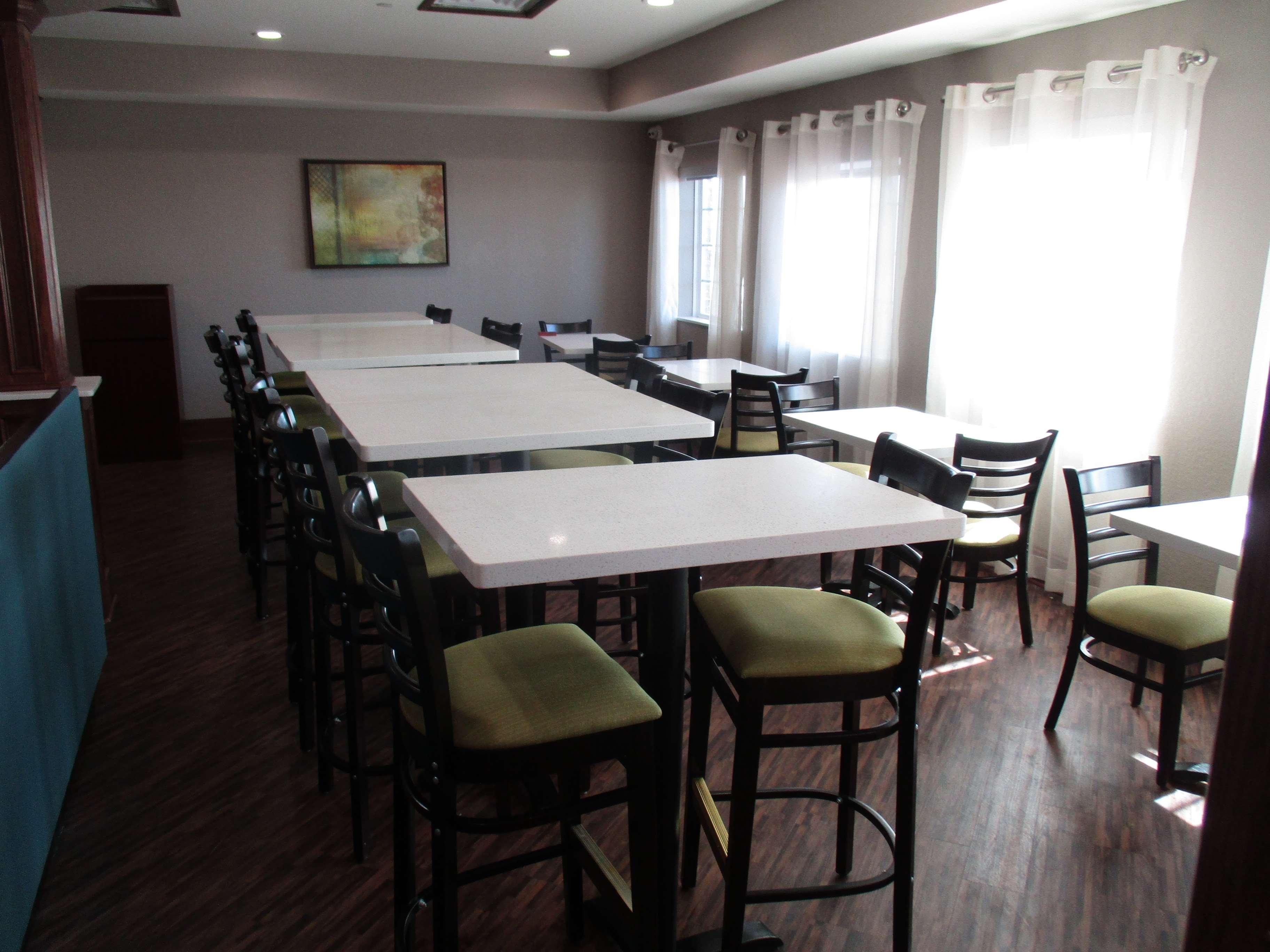 Best Western Plus Galveston Suites Exterior photo